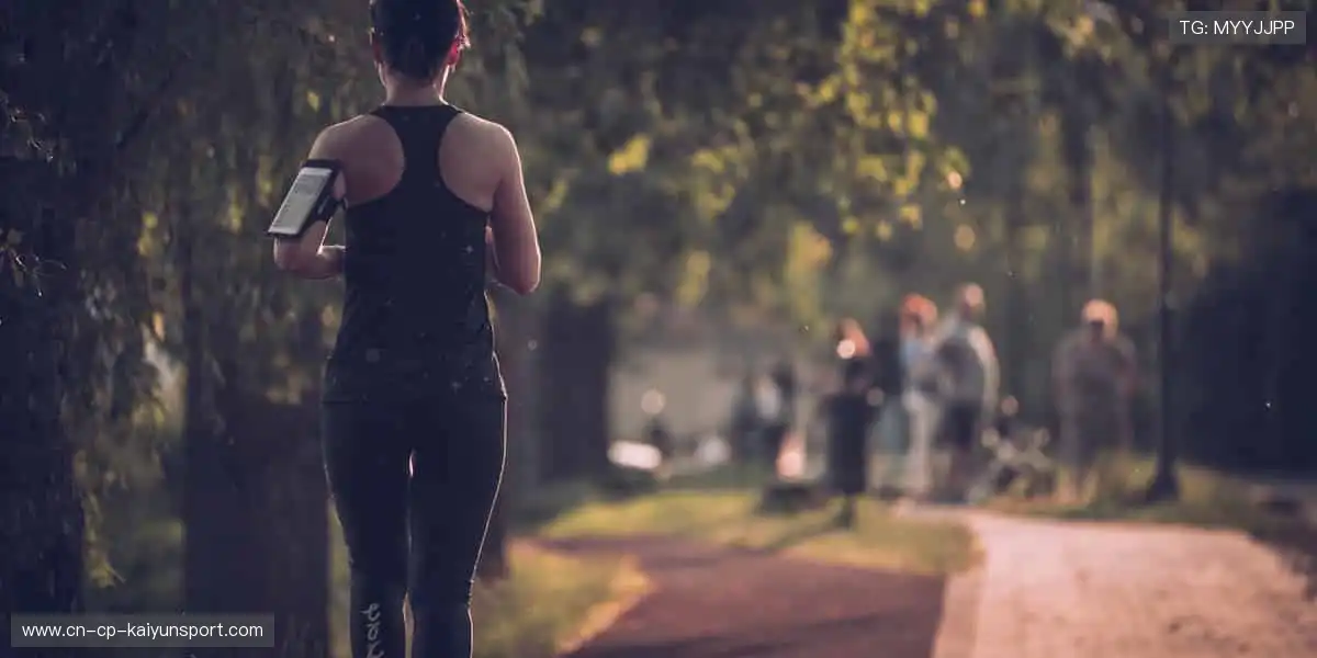 🎯 从 T 恤到奖杯，每一件都承载着你的故事！🏅